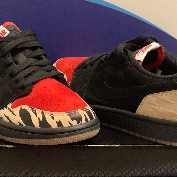 Air Jordan 1 Low SoleFly Kids Size 6.5y - Picture 2 of 13